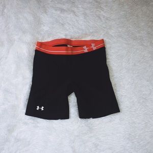 NEVER WORN Under Armour SOFTBALL sliding shorts